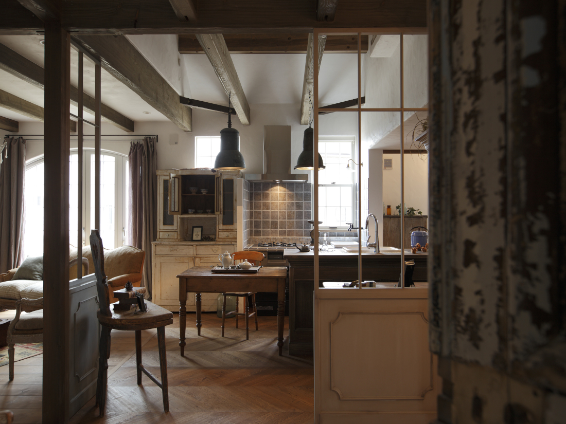 French ヴィンテージ 平たく ガラストップスローテーブル 